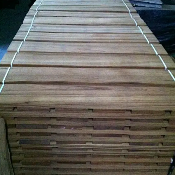 Veneer de madera de ingeniería resistente al fuego