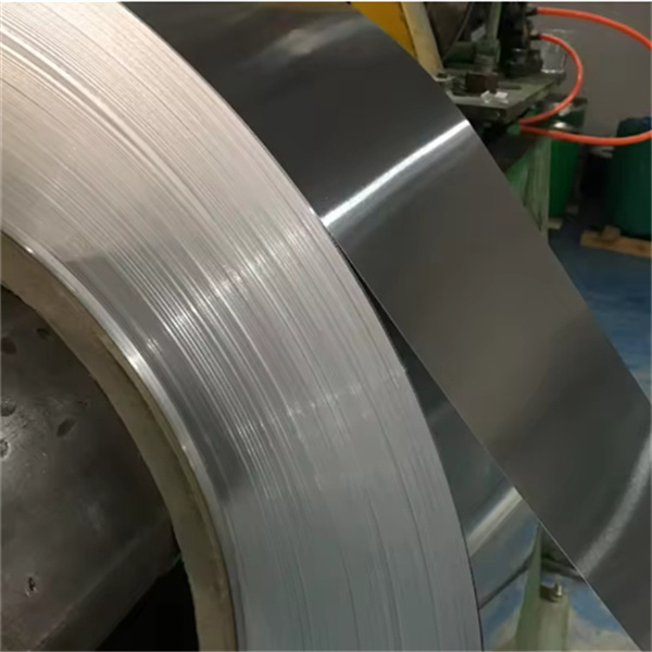 Envase de banda de acero inoxidable laminado en frío 0,5 mm-2 mm de alta resistencia a la tracción Certificado EN 10088