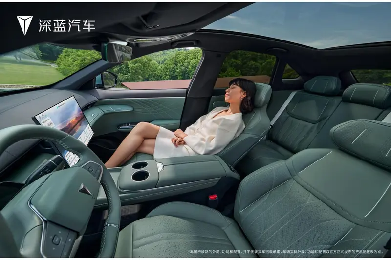 Newest HUAWEI System DEEPAL S07 2024 EREV with 121km CLTC0.5h Fast Charging Time 175kW Maximum Power 320N.m Torque