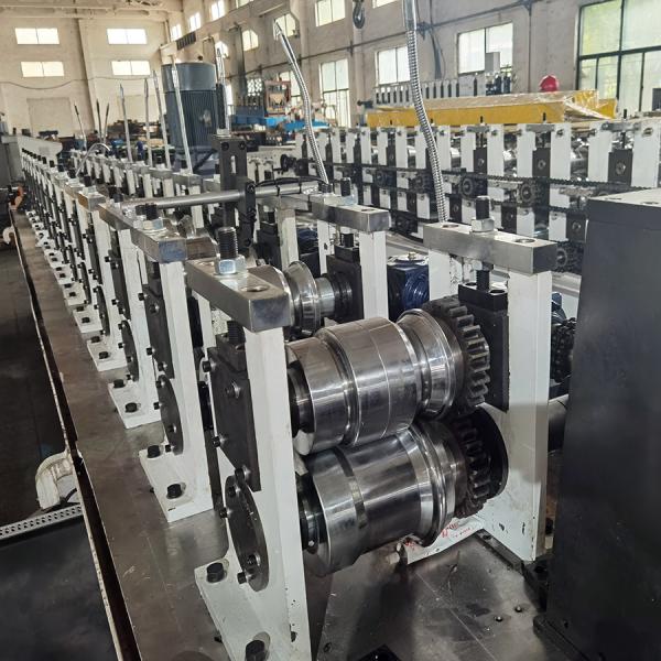 Máquina de fabricação de chapas de telhado de aço CHOKHAT da HRF