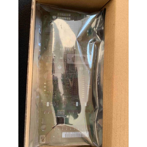 Industrial Danfoss VLT5000 Inverter Control Board 130B7128  Motherboard Maintenance Part