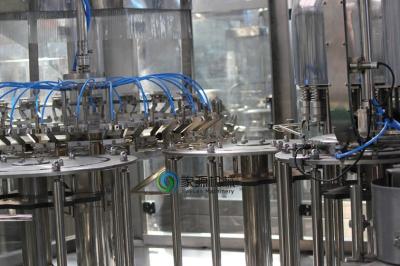 Linha 0.5L PLC de enchimento líquida asséptica da máquina de engarrafamento da água mineral controlada
