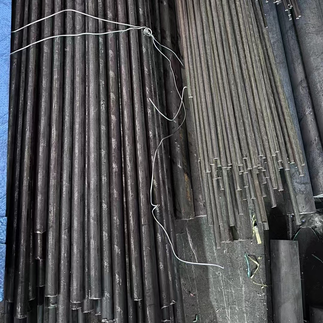ASTM A276 316L Ярко-черный столб из нержавеющей стали на заказ для резки любой длины