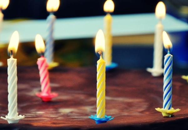 4 Colors 24Pcs Swirl Birthday Candles With Holders For Children Party Food Grade