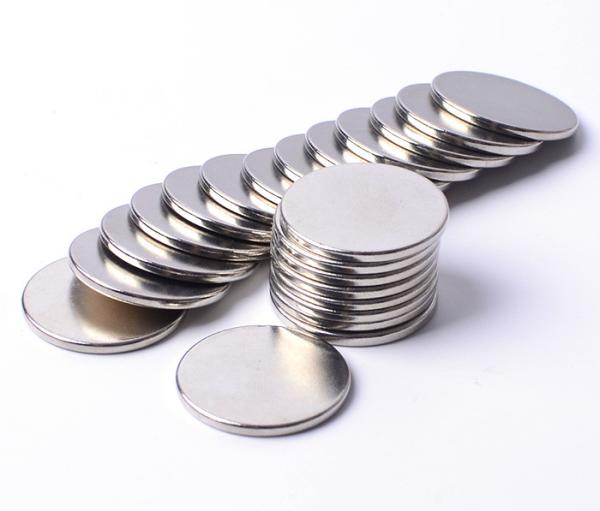 Customizable Round Neodymium Magnets N33M-N50M With Axial Magnetization Direction