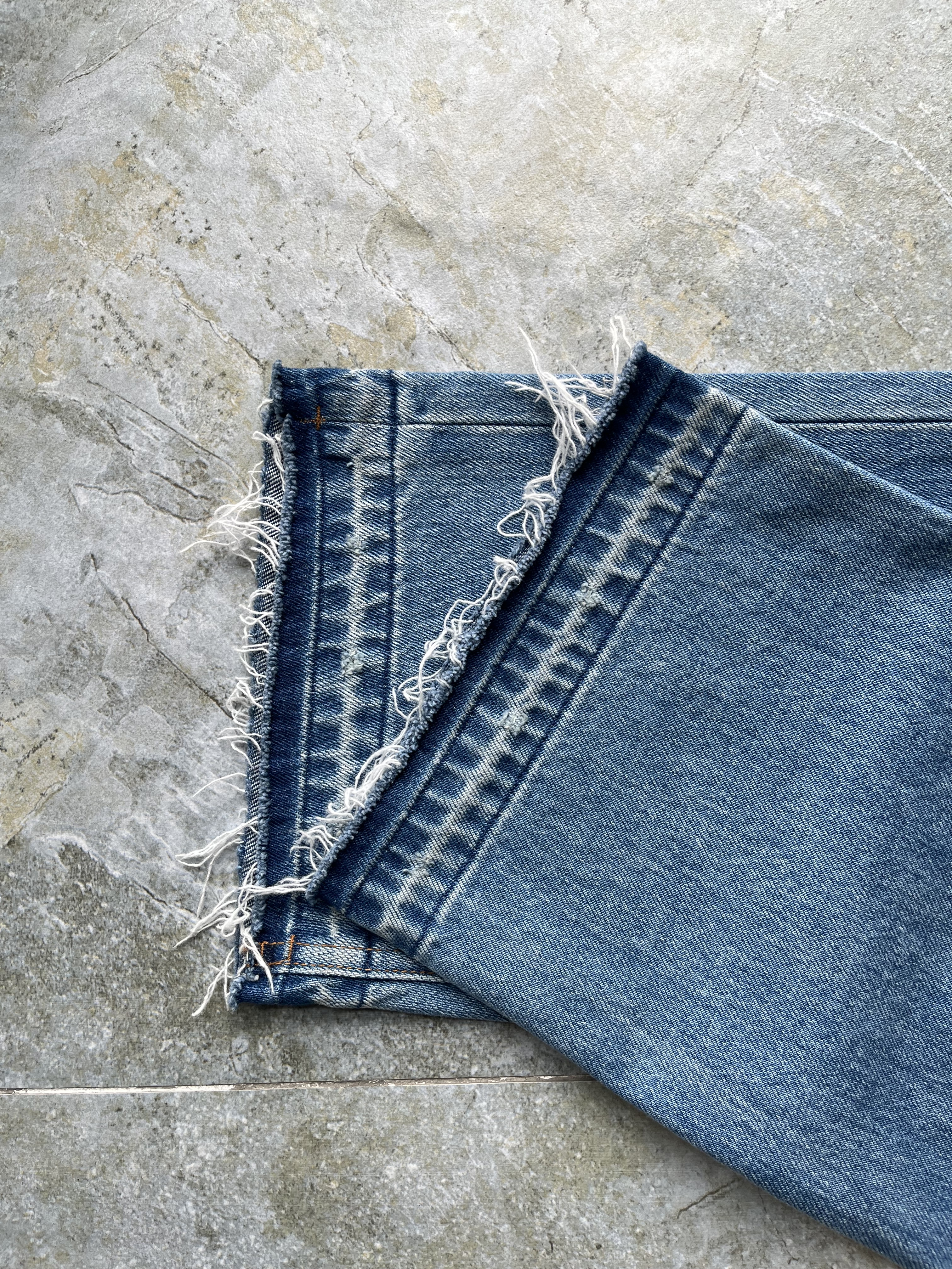 Horizon Faded Men's Jeans Ripped Raw Hem Wide Leg Jeans Mid Waist