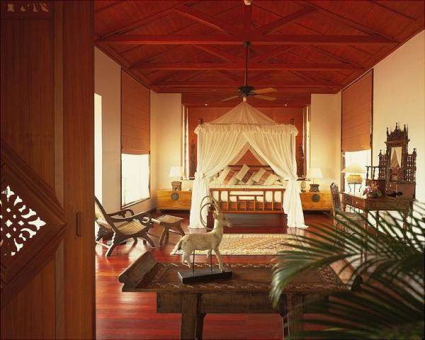 South East Asia Style Hotel Bedroom Furniture Sets With Custom Oak Veneer Holiday