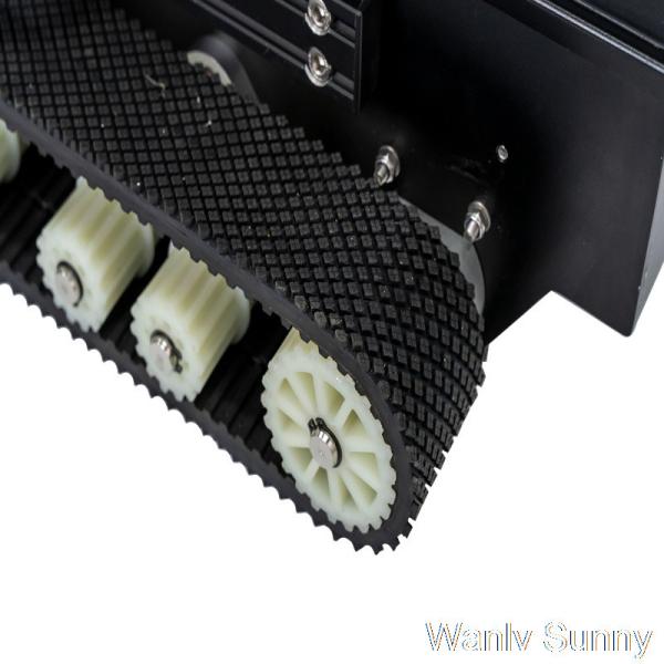Système de nettoyage de fenêtres et de panneaux solaires avec support EXW