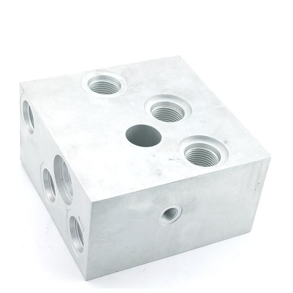 Parte de usinagem de precisão padrão ANSI OEM Blocos hidráulicos especiais /-0,05 mm Tolerância