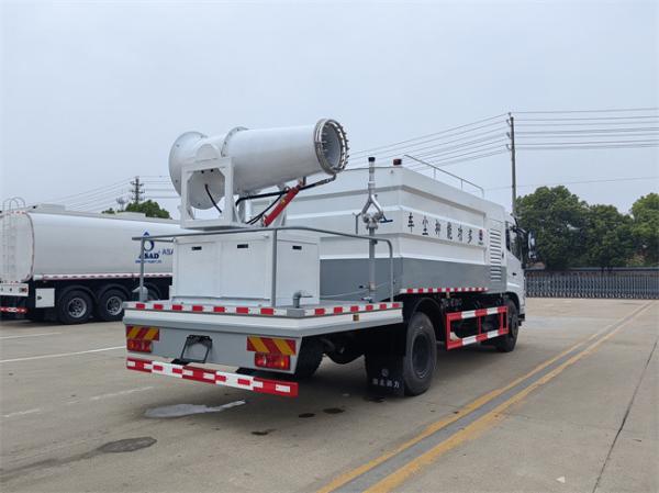 Nouveau camion-citerne Dongfeng 4x2 12 tonnes 12 000 litres avec pistolet de lavage haute pression