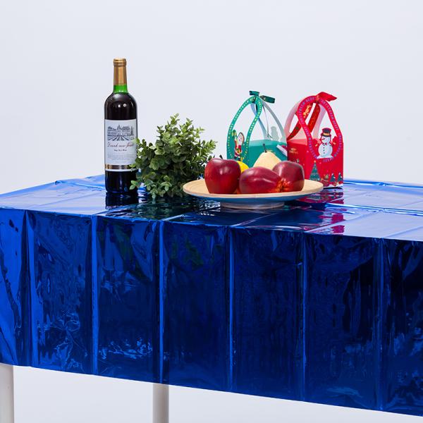 Стандартная прямоугольная фольга Столовая ткань водонепроницаемая одноразовая игрушка / подарочное украшение для вечеринки.