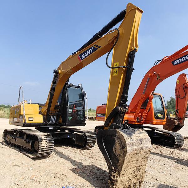 0.6m3 Bucket Capacity Used SANY SY135 Mini Crawler Excavator 73kw Rated Power