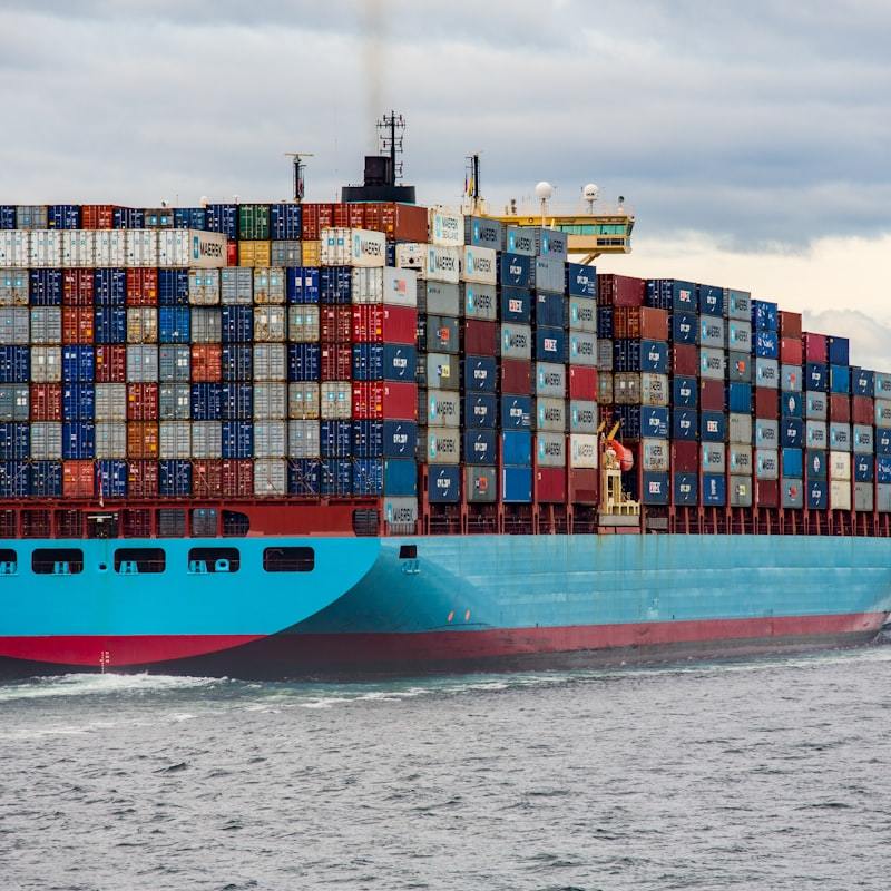 Continuous Tracking International Sea Shipping From China To UK Sea Freight