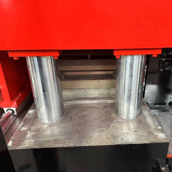 Heavy Duty 22kw Power Cable Tray Production Equipment with Hydraulic Pressure