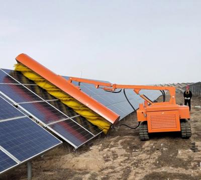 Máquina solar de limpeza da limpeza da placa do veículo para a central elétrica fotovoltaico