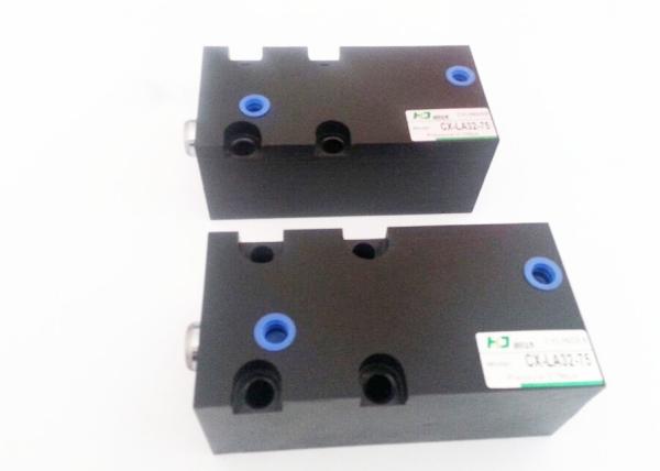 CX-SD Industrial Hydraulic Cylinder , Square Hydraulic Cylinder CX-LA Flat Axial Or Radial Mounting Thread