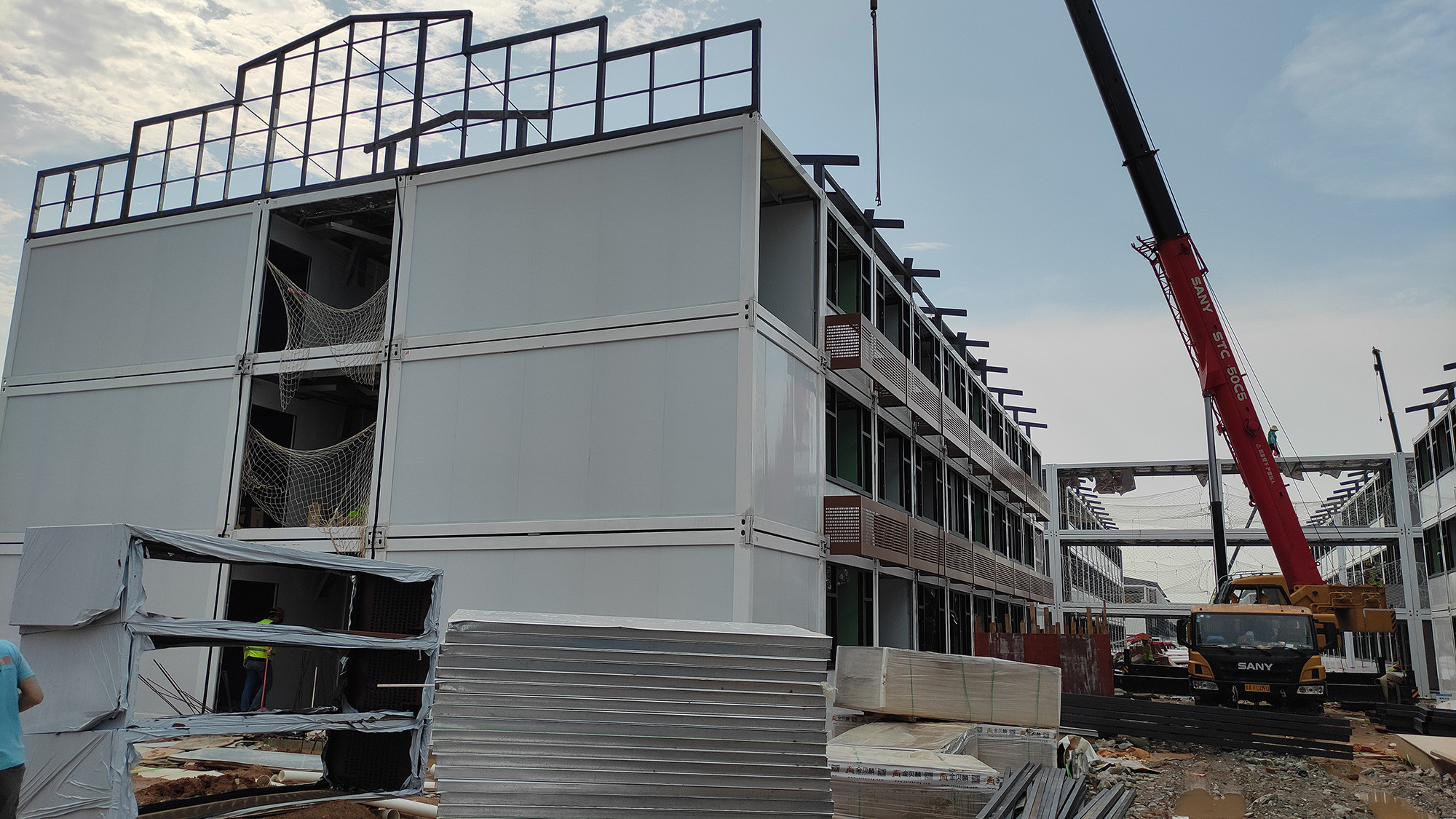Полностью собранные 20 футов 40 футов двухэтажный дом Flat Pack Luxury Prefab портативные жилые контейнеры Плавучие дома