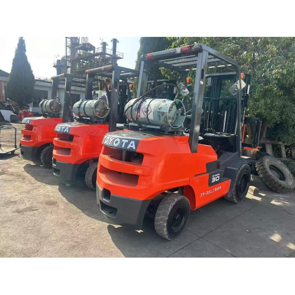 Used Toyota forklift, Toyota fuel forklift, Used Toyota gas forklift ，from Japan