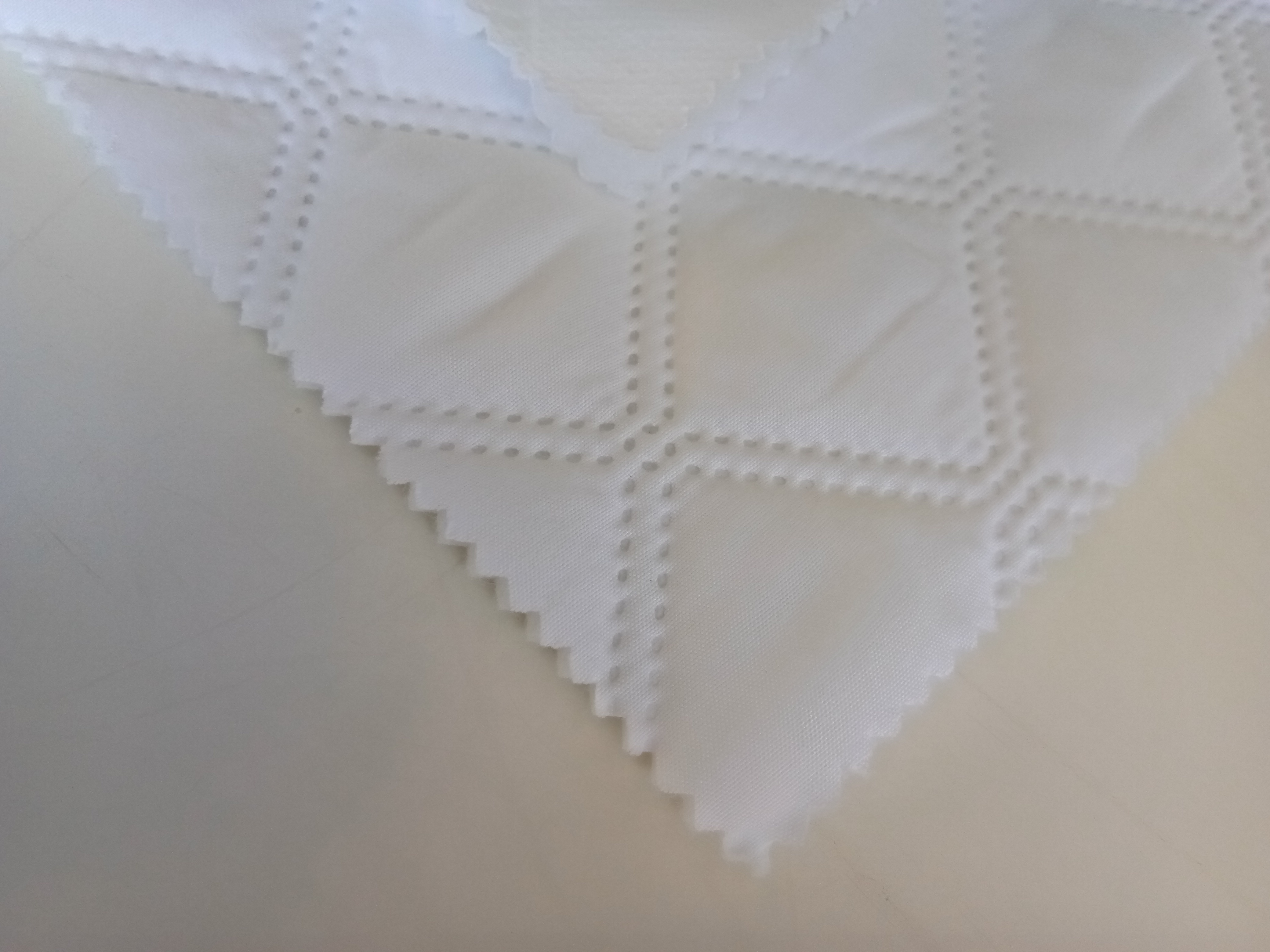 TPU Laminated Waterproof Spandex Fabric Diamond Ultrasonic Quilted Fabric For Bedding