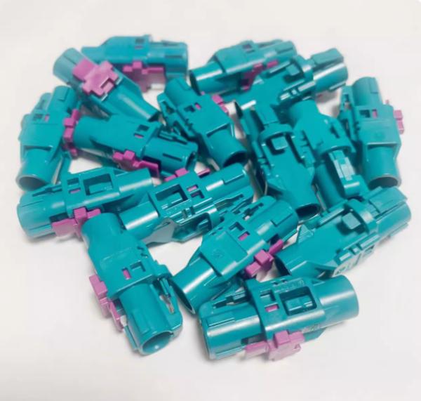 Servo Motor Connector 1000V Crimp/Solder -40℃ to +105℃