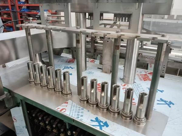 1～10mlガラスアンプル対応、窒素パージ機能付きアンプル充填・シール機