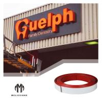 3d a affilé 100 mètres de la Manche de lettres de chapeau en aluminium lumineux acrylique d'équilibre avec un bord latéral