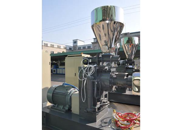 Power 1.5kw Force Feeder Machine Capacity 80-100 Kg/H Screw Feeding Model