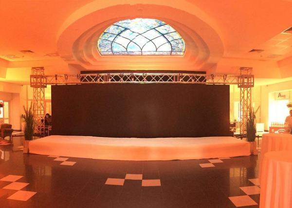 Video Production P3.9mm Indoor LED Video Wall for Stage Concert Backdrops
