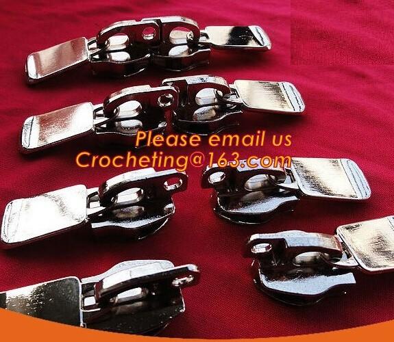 One side Embossed 3D logo, one side engraved logo gold tone garment/apparel metal zipper pull made in china