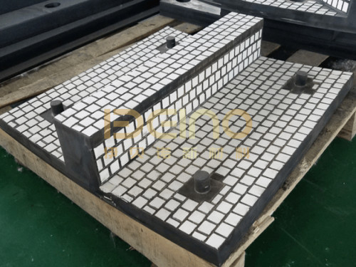 Противокоррозионные резиновые керамические облицовки Легкий вес керамические износоустойчивые пластины