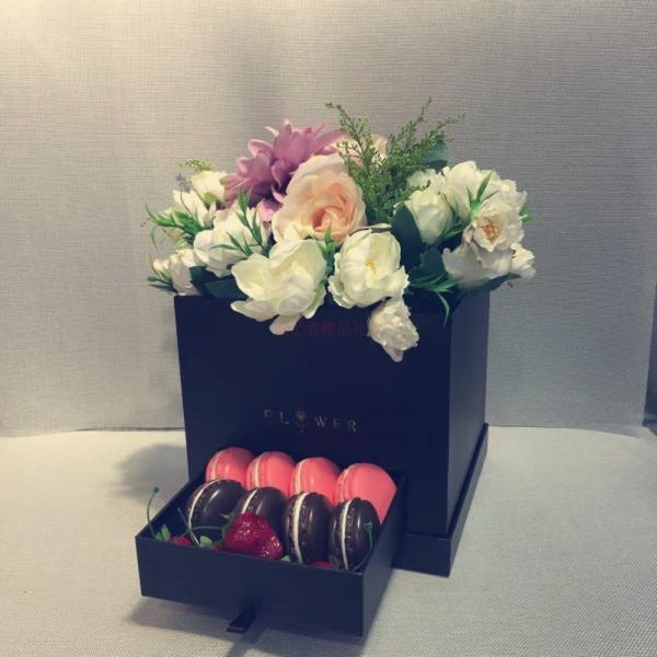 Boîtes d'emballage de fleurs carrées conservées en chocolat rose Emballage en carton ondulé