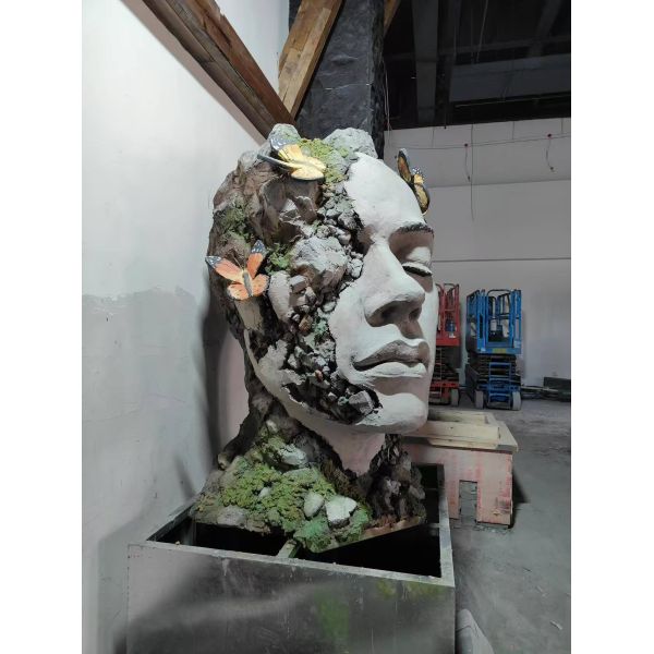 FRP Art Sculpture 'Heart to Heart' with Stone-like Weathered Finish for Indoor & Outdoor Decoration in Customized Size