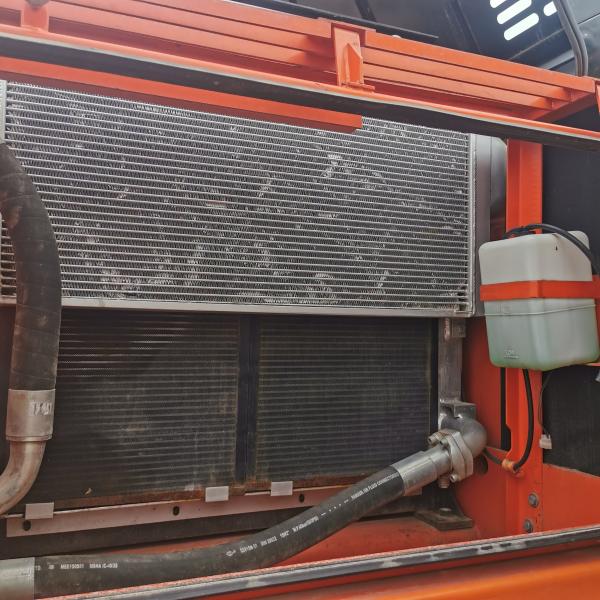 218KW Doosan DH420-7 DH420 DH420LC-7 Used Excavator Crawler 42Ton Heavy Duty Engineering Machinery