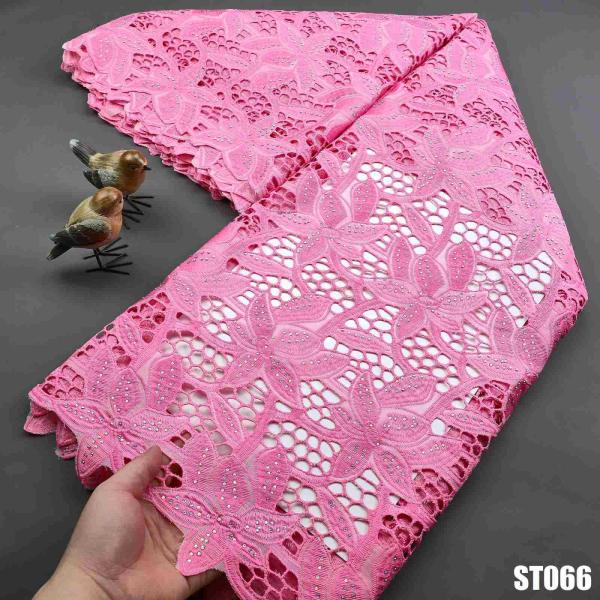 Factory Direct Sales Wholesale Price 3D Lace Fabric Bridal Unique 100% Polyester Water Soluble Cord Lace GUIPURE Fabric