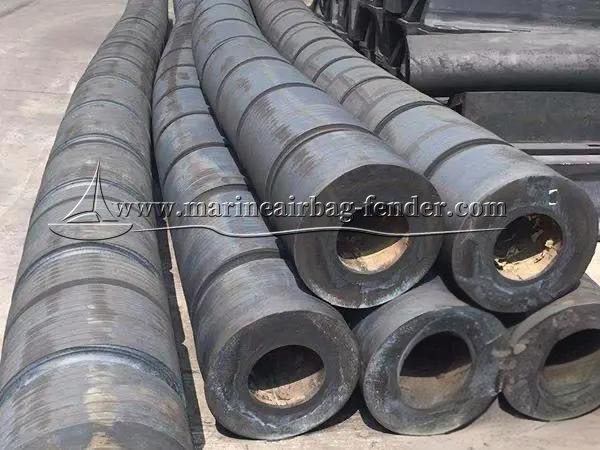Fender de caucho marino resistente a la intemperie / Fender de remolcador con accesorios de acero inoxidable