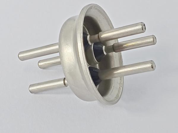 Temperature Fridge Compressor Connectors Voltage 200V-400V with Electroless Nickel Surface Treatment
