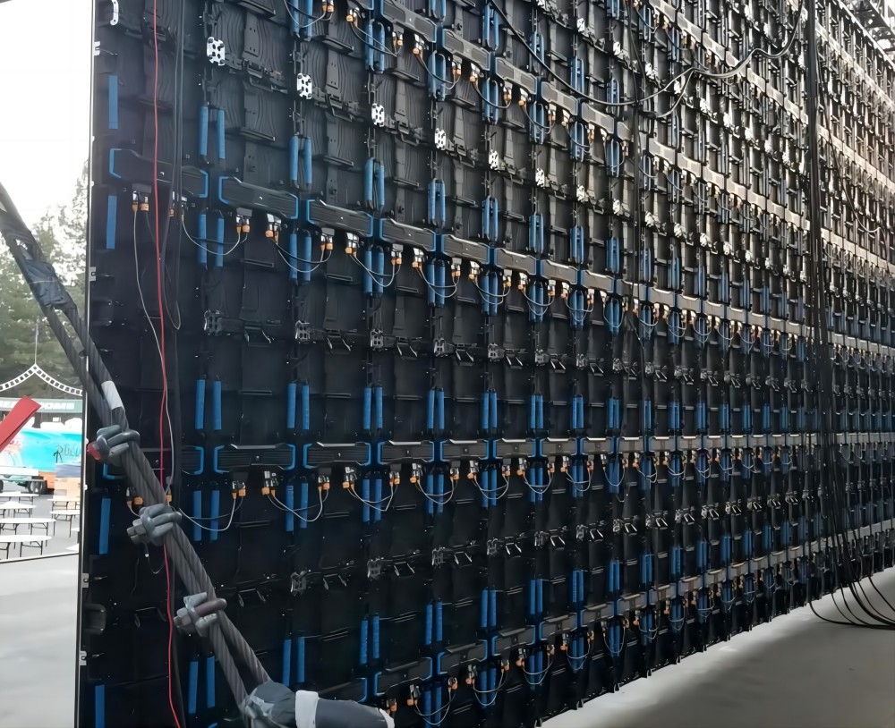 500x1000 мм P3.9 P4.8 Наружный арендованный светодиодный дисплей с независимой силовой установкой