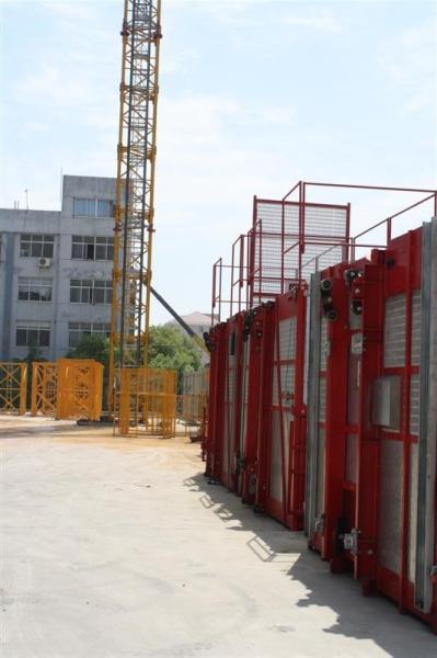 Painted / Hot Dipped Zinc Construction Hoist Rental 1000kg  - 3200kg