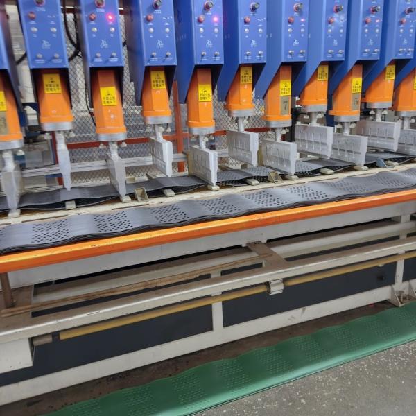 Cost-Effective Erosion Control Welded Geocell 75mm Height HDPE Green