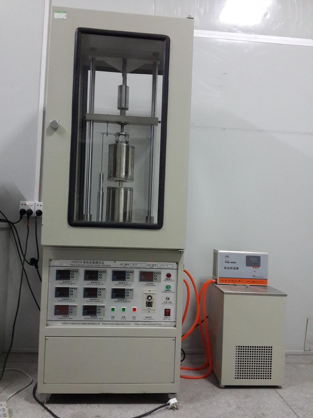 DX8377B Метод потока тепла при испытании теплопроводности