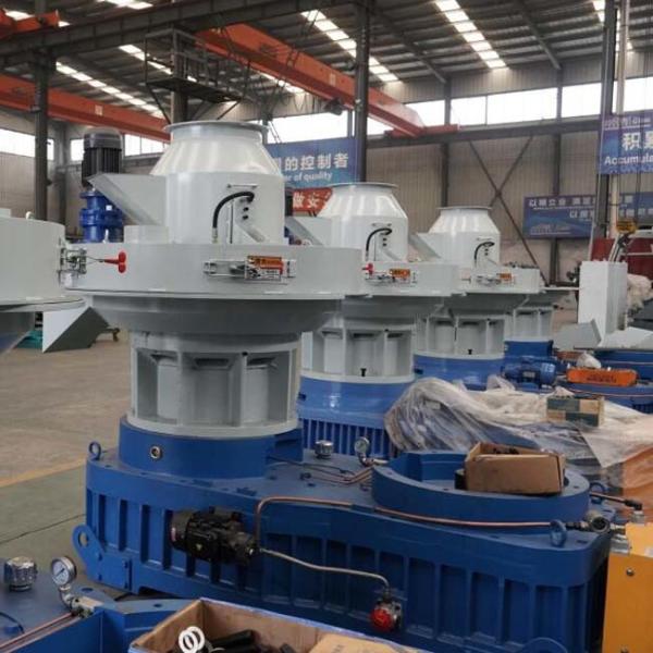 2-4 Ton / H Capacity Pellet Maker Machine Animal Feed With 3KW Conditioner Power 0.75KW