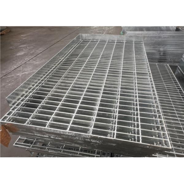 Stainless Galvanized Stair Treads Steel Grating Catwalk Q235 305mm Width