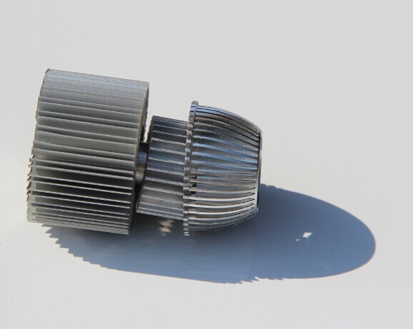 Anodized 6005-T5 Aluminium Heatsink Extrusions T4 / T5 / T6 / T66