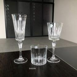Refeição Mesa de casamento Placas de carregamento Corte transparente Republic Cristal de vinho