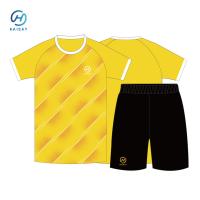 ensemble de maillots de l'équipe de football du lycée avec le nom/le numéro/le logo du sponsor
