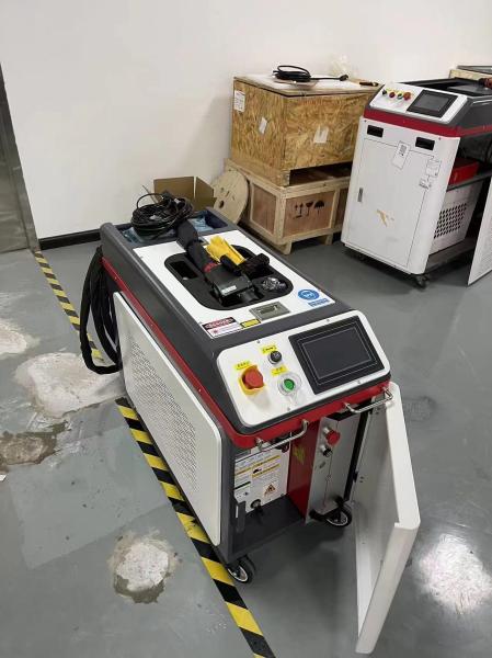Multifunction Pulse Laser Cleaning Machine 300w 1000w Fiber Laser Metal Cleaner Machine
