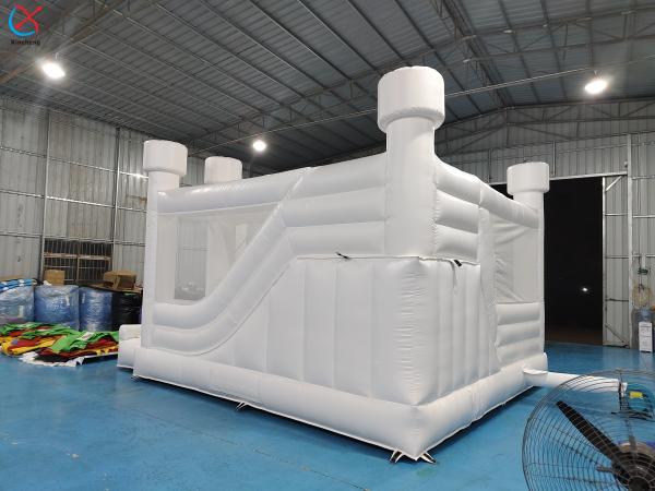 Customized Inflatable White Wedding Bouncy Castle With Slide For Event Party