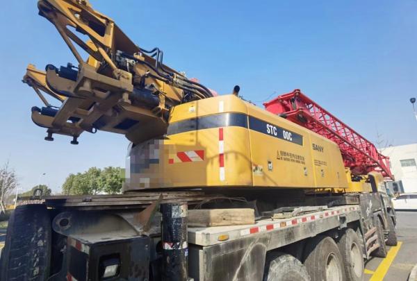 Service après-vente 2017 Terrian Mobile Crane Truck 100 tonnes Truck Crane Arbre numéro 4