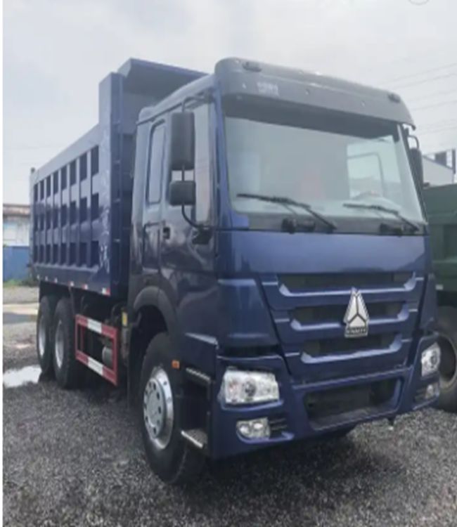 SINOTRUK 8x4 12 шины RHD / LHD 420 HP подержанные грузовики 50T 30Cubic тяжелой грузовик для центральноазиатского рынка