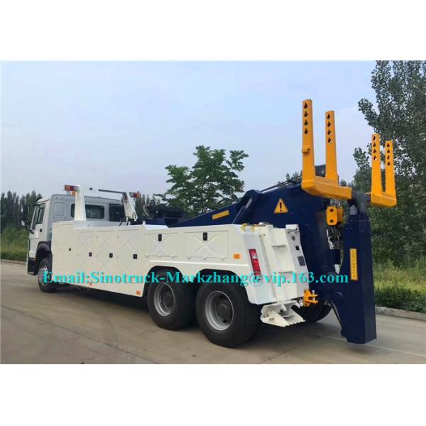 Durable Hydraulic Semi Truck Wrecker , 25-30 Ton City Heavy Recovery Truck